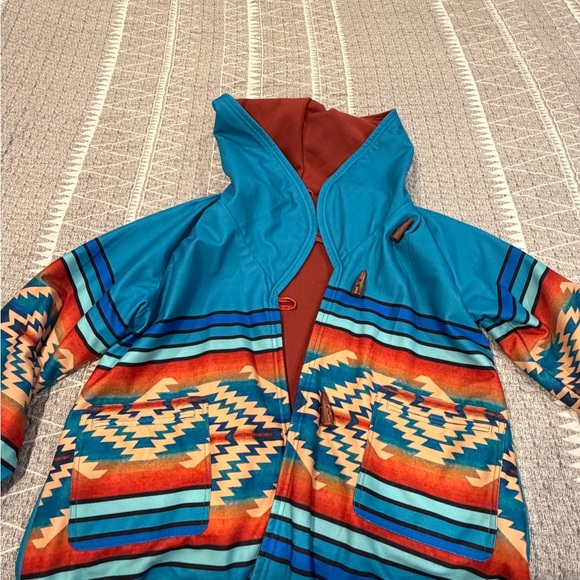 Hooded Poncho Jacket Aztec Pattern - Picture 8 of 8